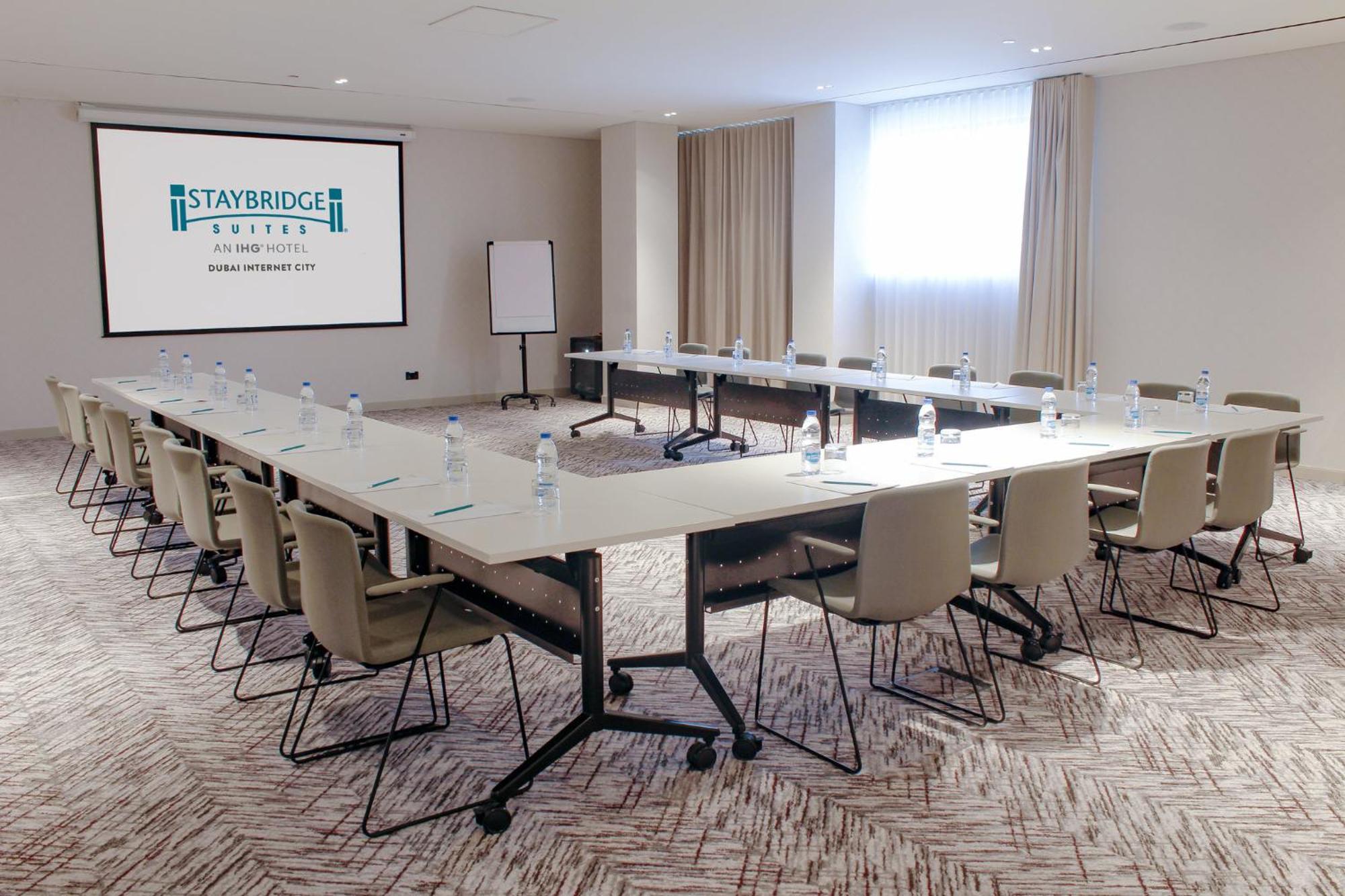 Staybridge Suites Dubai Internet City By Ihg Exterior foto