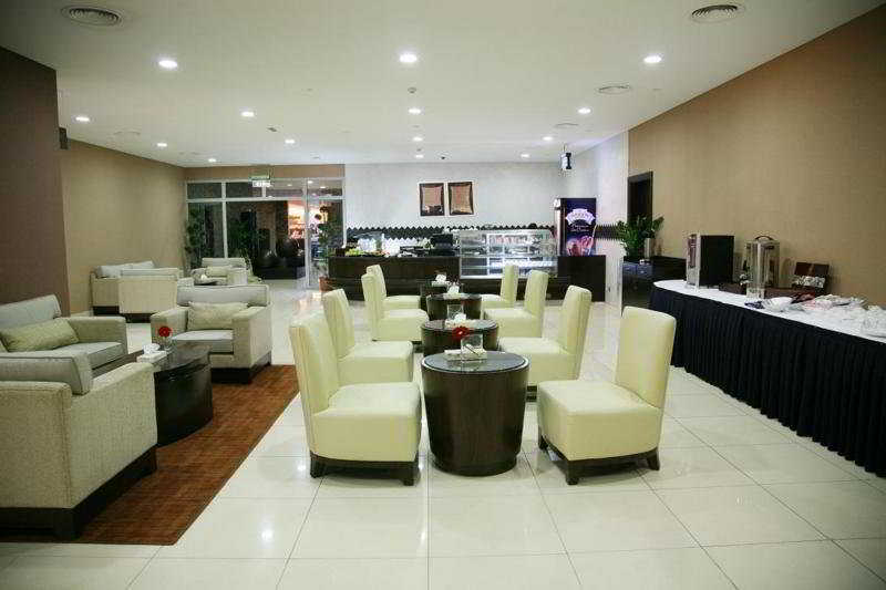 Staybridge Suites Dubai Internet City By Ihg Exterior foto
