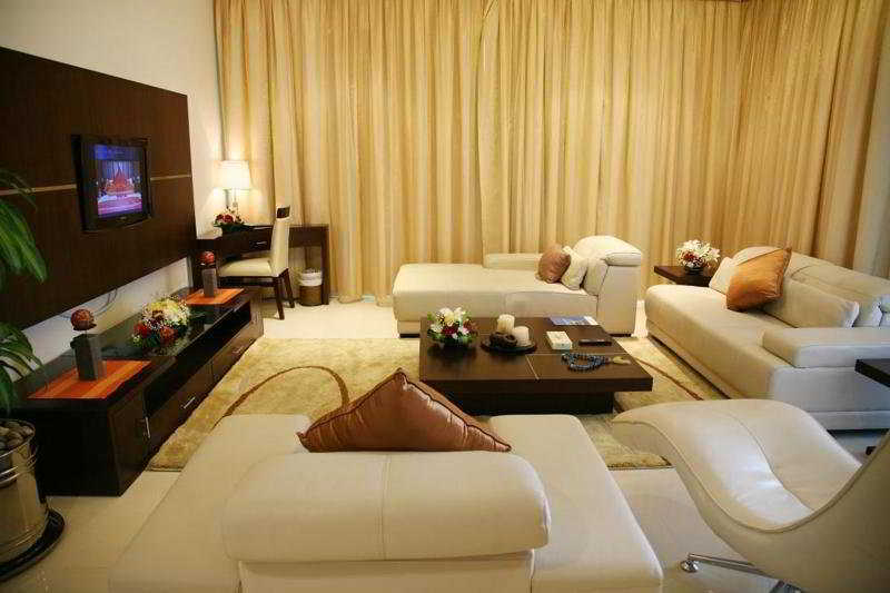 Staybridge Suites Dubai Internet City By Ihg Exterior foto