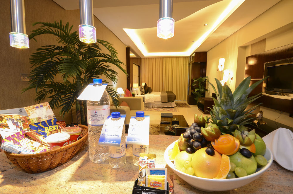 Staybridge Suites Dubai Internet City By Ihg Exterior foto