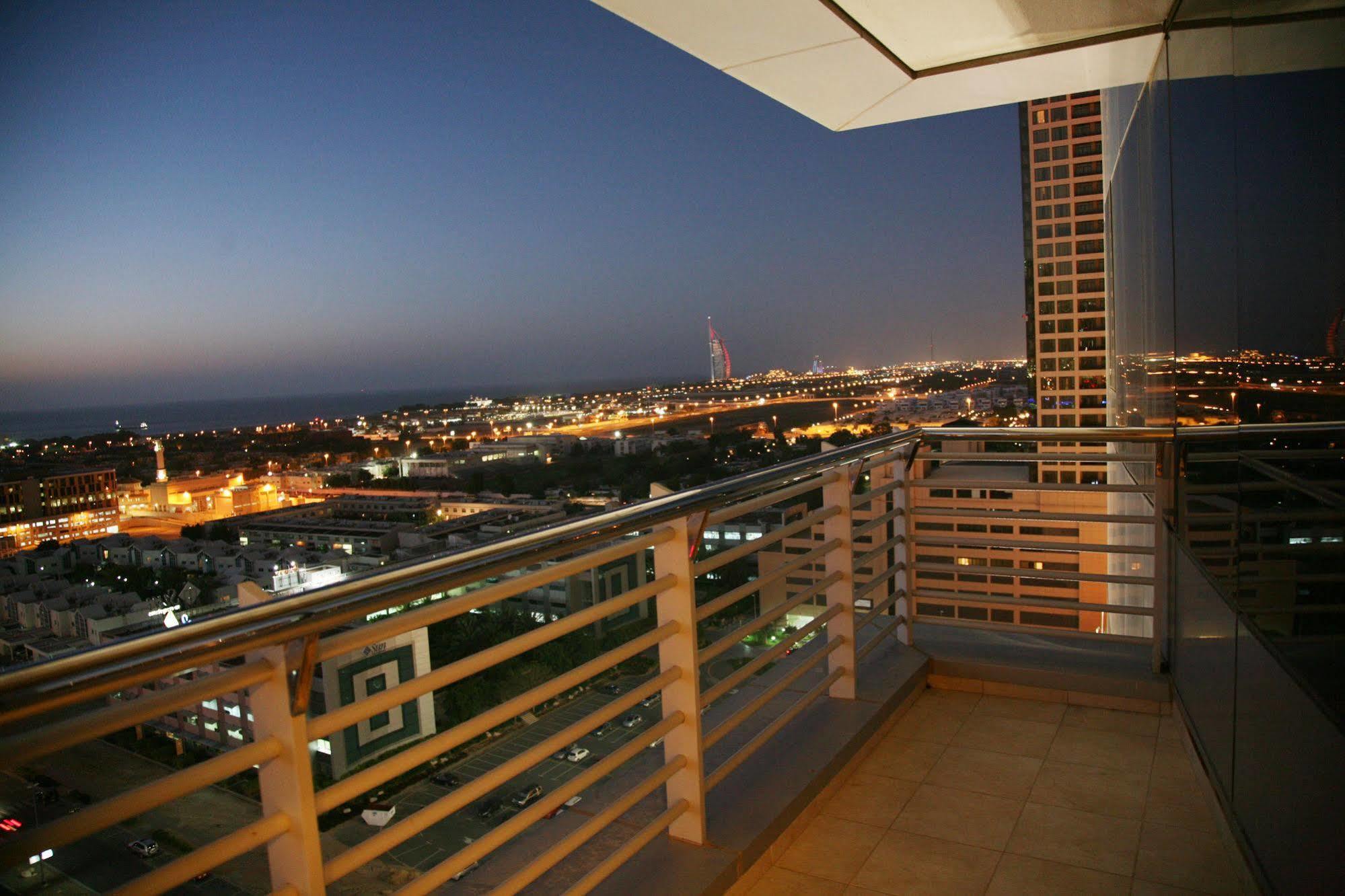 Staybridge Suites Dubai Internet City By Ihg Exterior foto